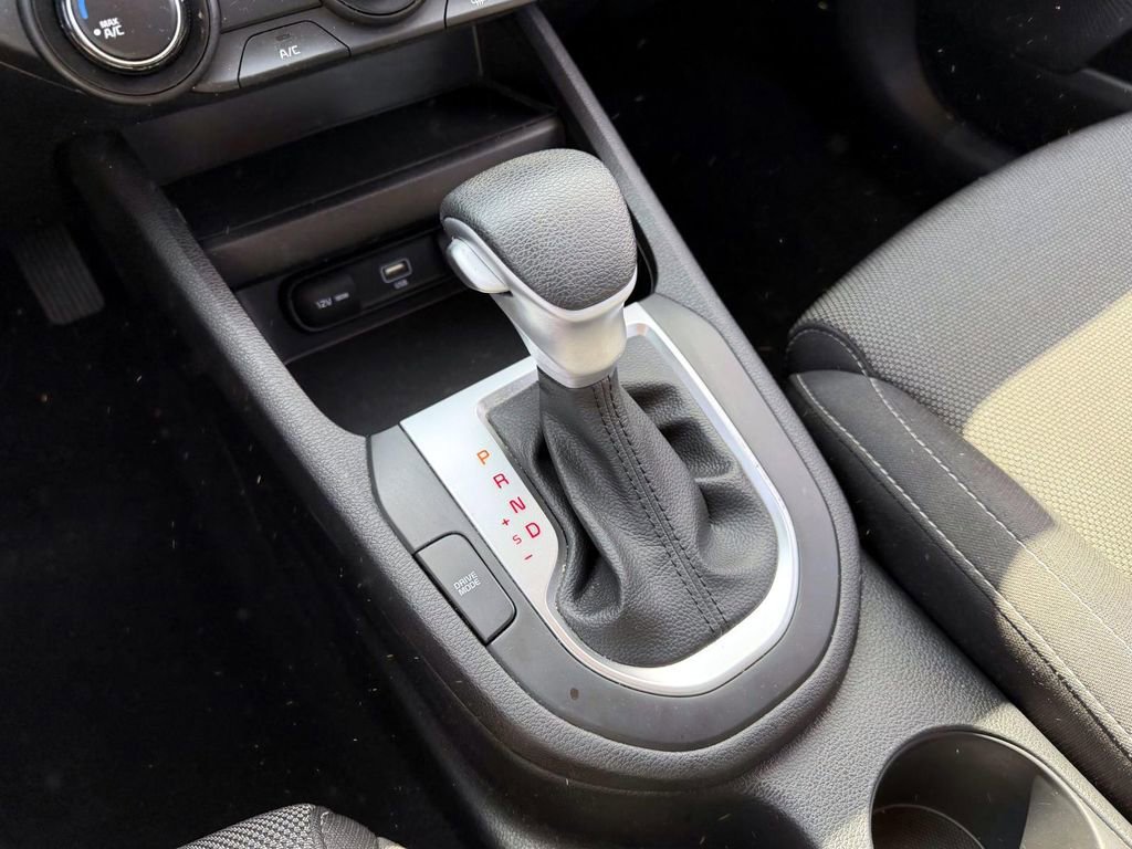 Used 2023 Kia Forte LXS w/ LXS Technology Package image 17