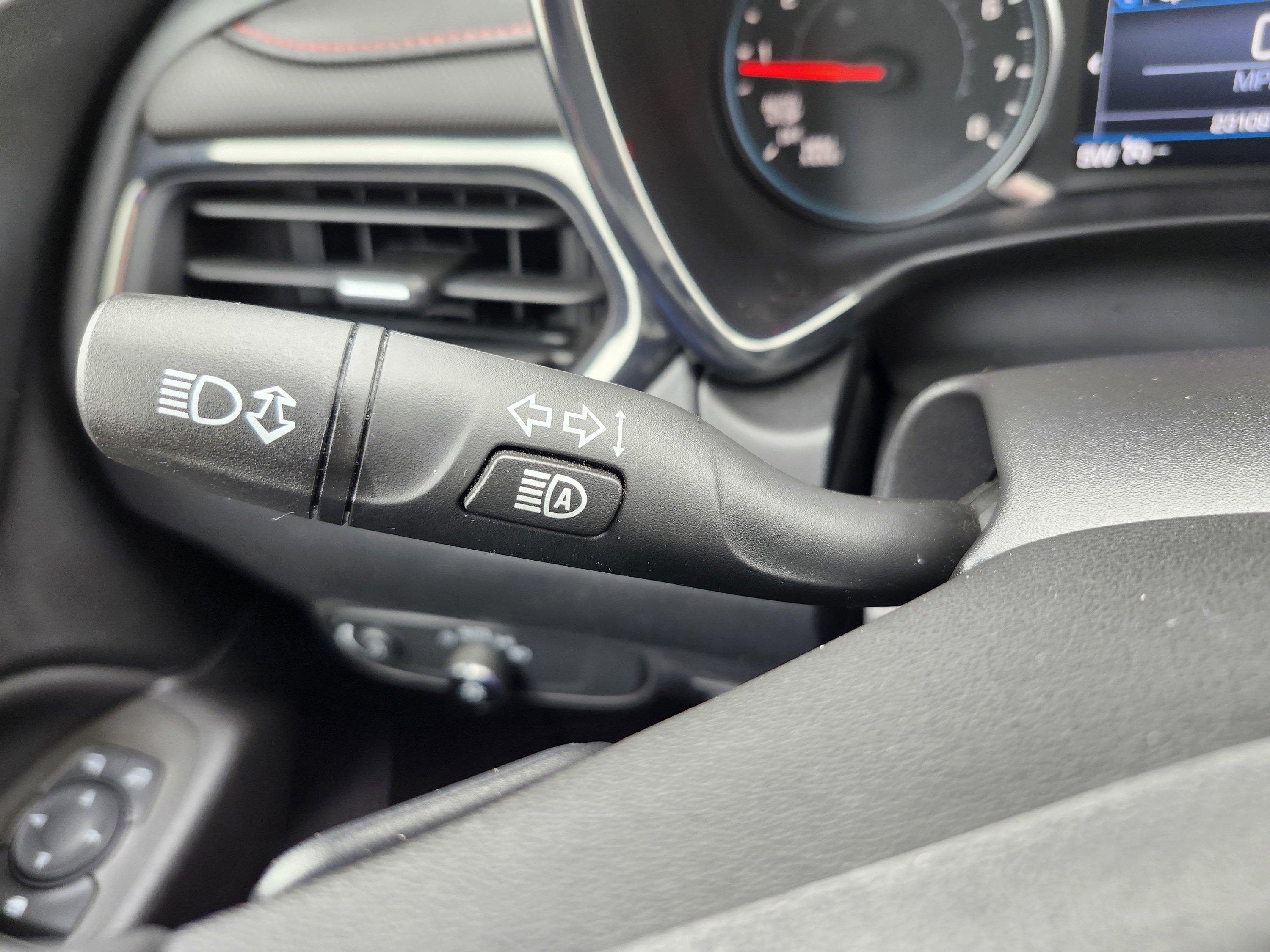 Used 2023 Chevrolet Equinox RS image 20