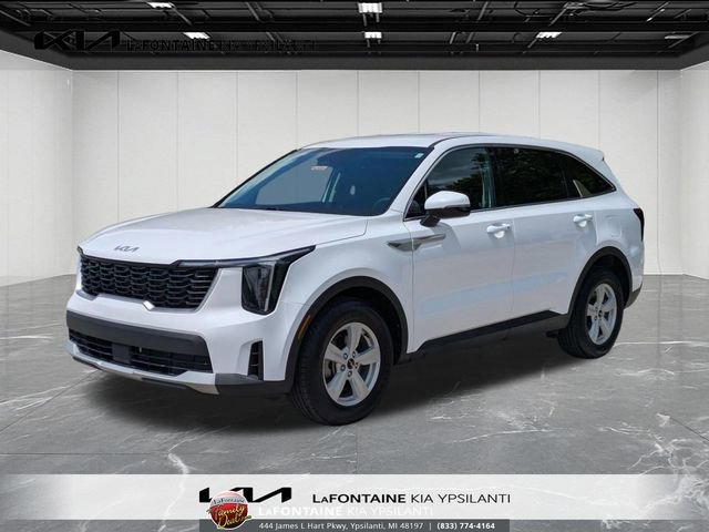 Certified 2025 Kia Sorento LX FWD image 1