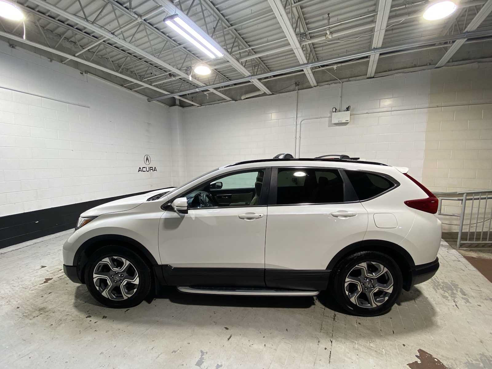 Used 2018 Honda CR-V EX image 3