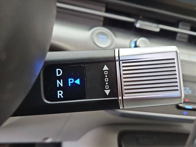 Used 2026 Hyundai Kona SEL Premium FWD image 12