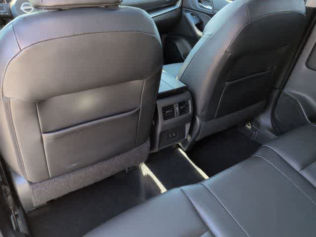 Used 2022 Nissan Rogue SV w/ SV Premium Package AWD/4WD image 18
