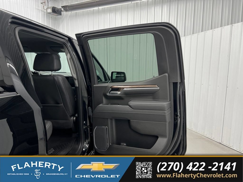 Used 2026 Chevrolet Silverado 1500 LT Trail Boss w/ Safety Package AWD/4WD image 12