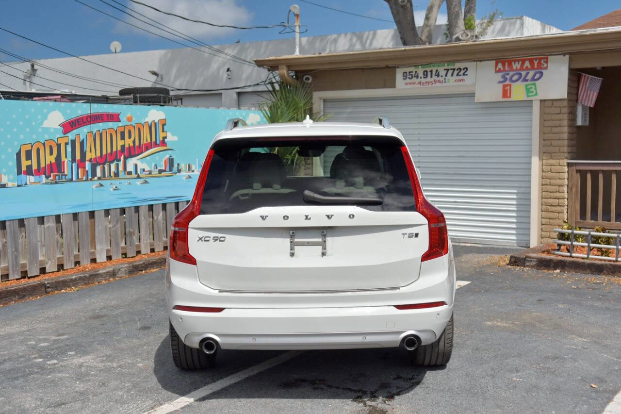 Used 2019 Volvo XC90 T5 Momentum w/ Protection Package Premier AWD/4WD image 22