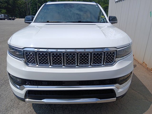 Used 2024 Jeep Grand Wagoneer Series III w/ Rear Seat Video Group 1 AWD/4WD image 8