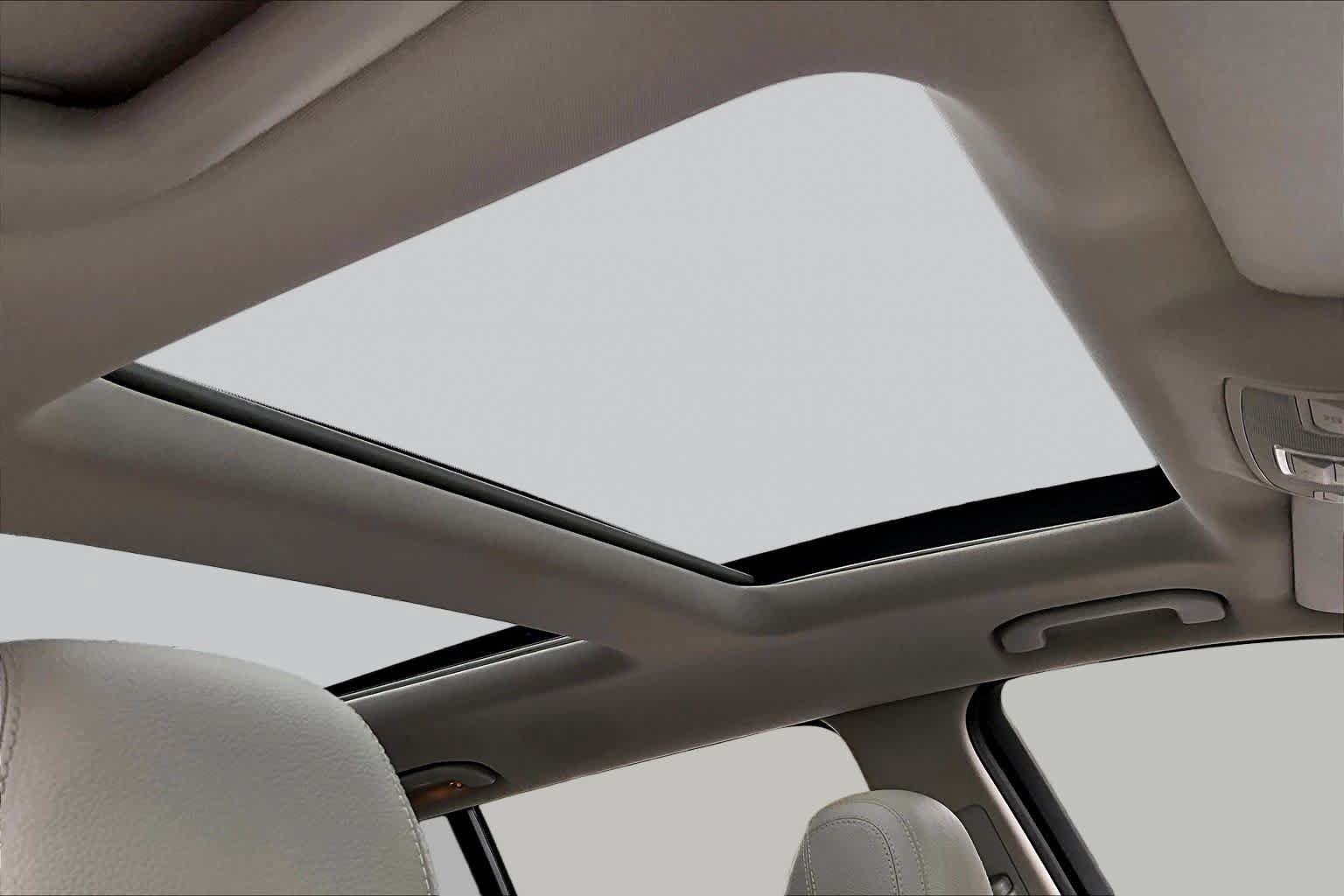 Used 2015 Mercedes-Benz GL 450 4MATIC image 14