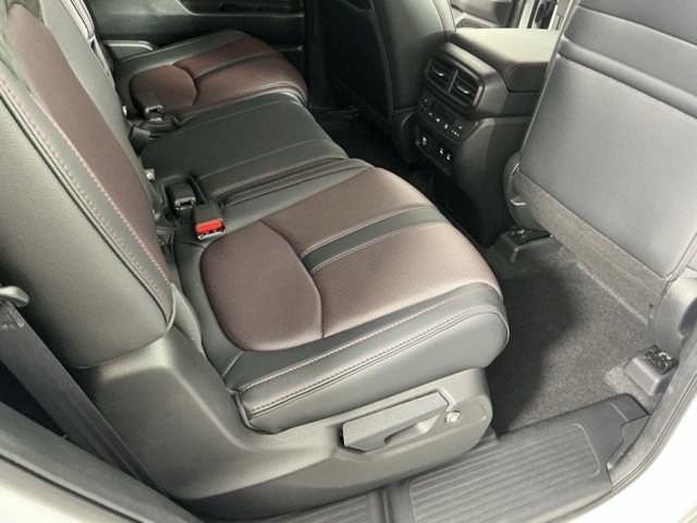 Used 2026 Honda Pilot Black Edition image 12