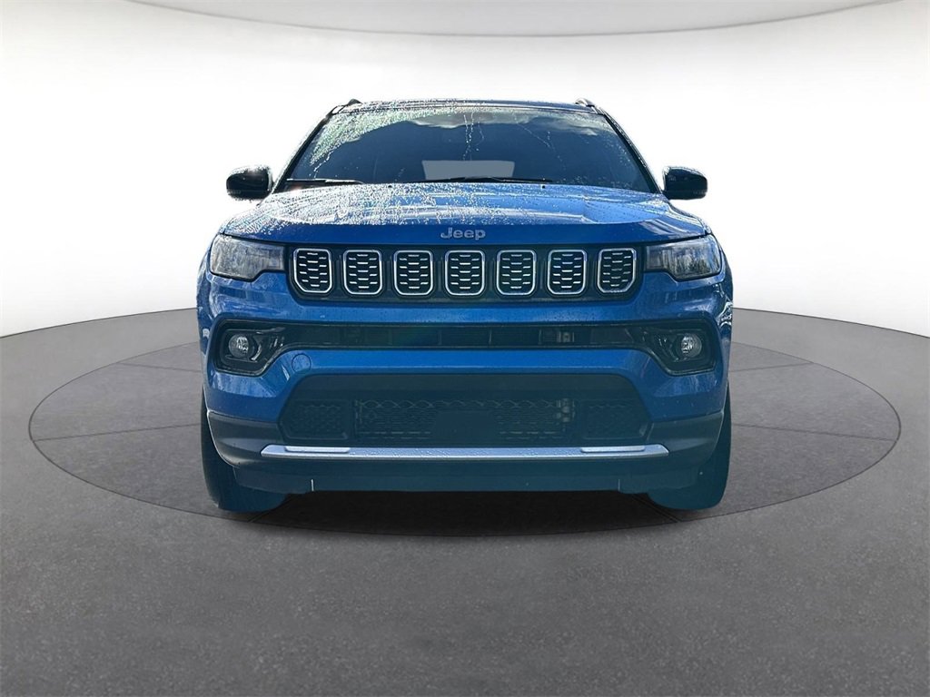 Used 2024 Jeep Compass Limited image 8