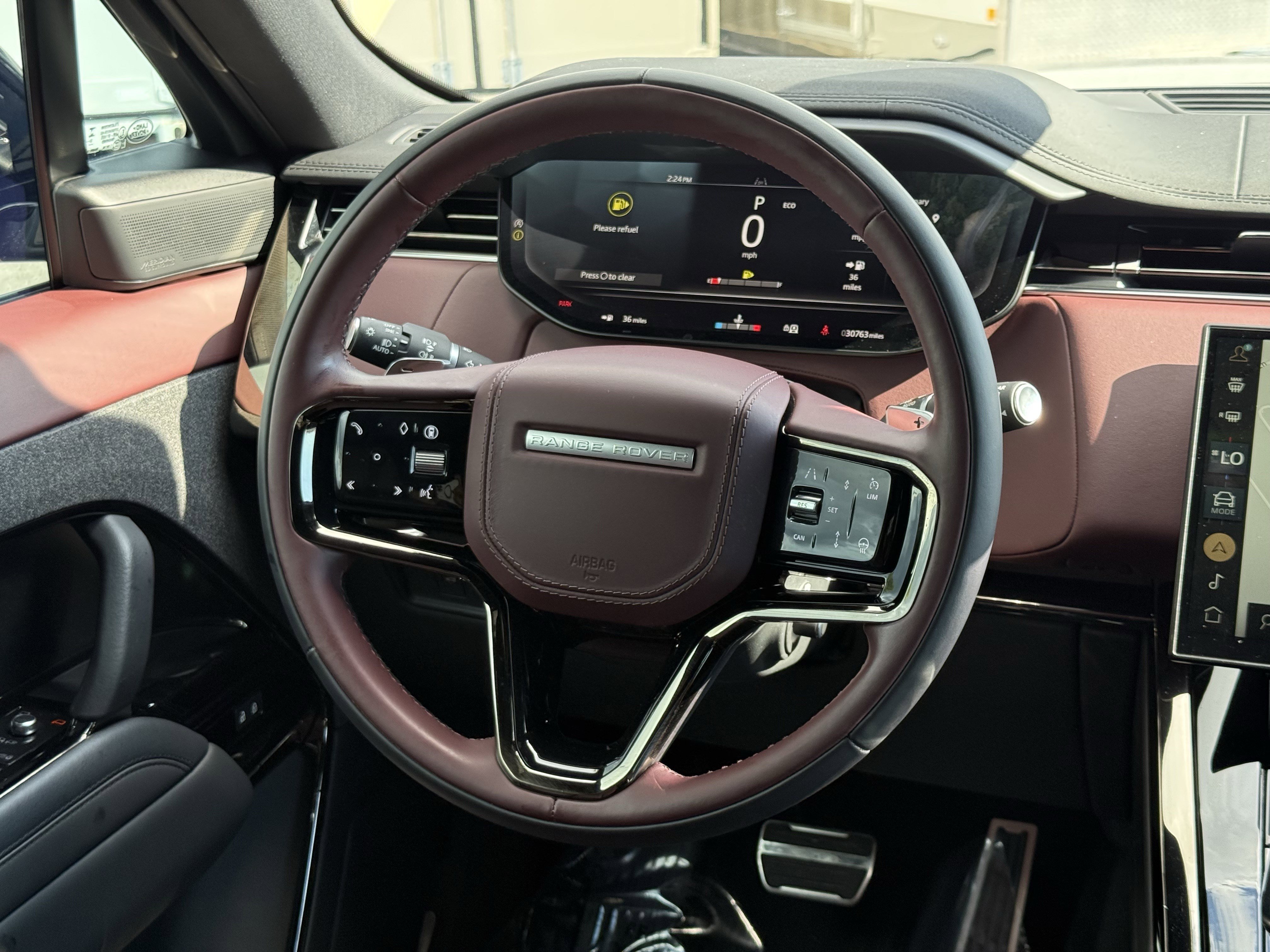 Used 2024 Land Rover Range Rover Sport Dynamic SE image 17