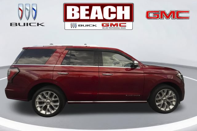 Used 2019 Ford Expedition Platinum RWD image 2