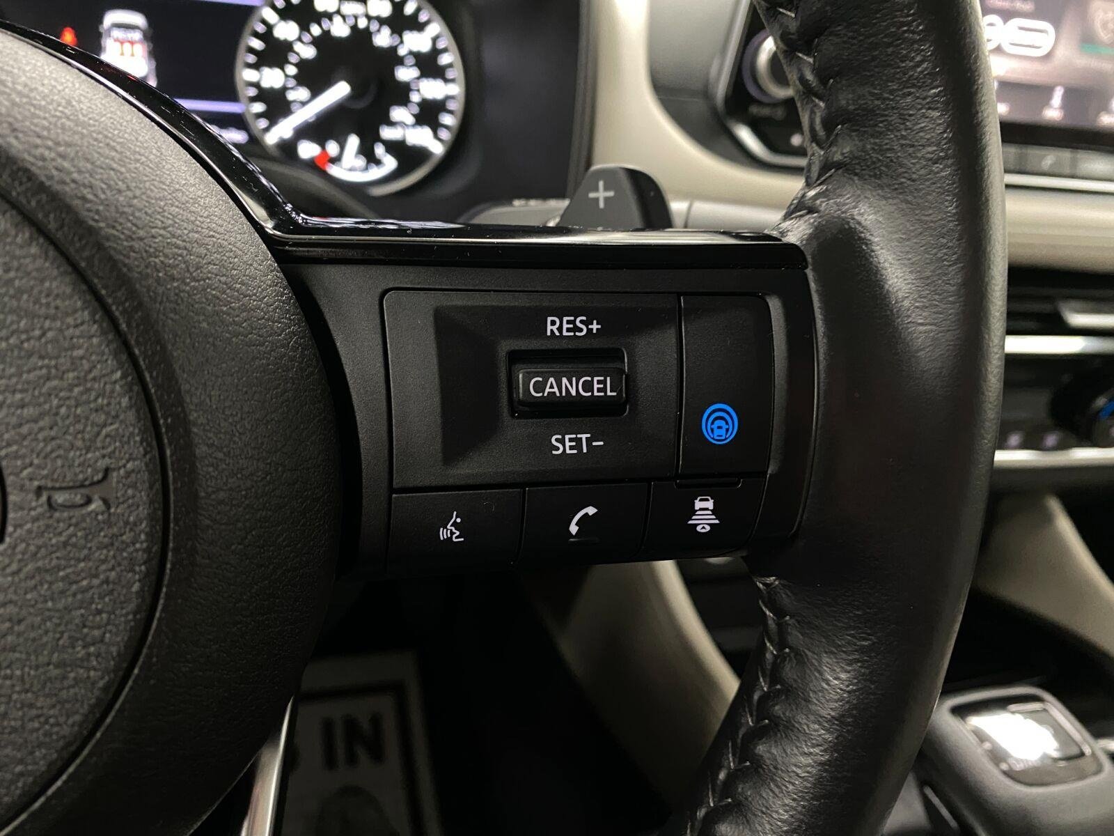Certified 2023 Nissan Rogue SL AWD/4WD image 17