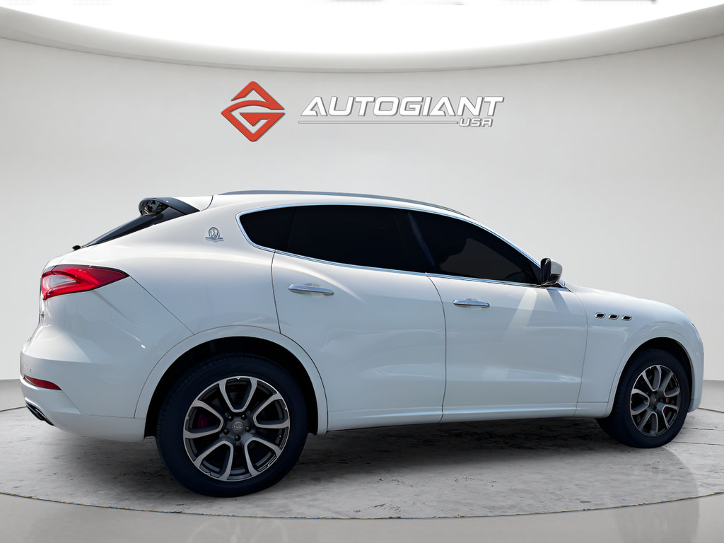 Used 2017 Maserati Levante S AWD/4WD image 18
