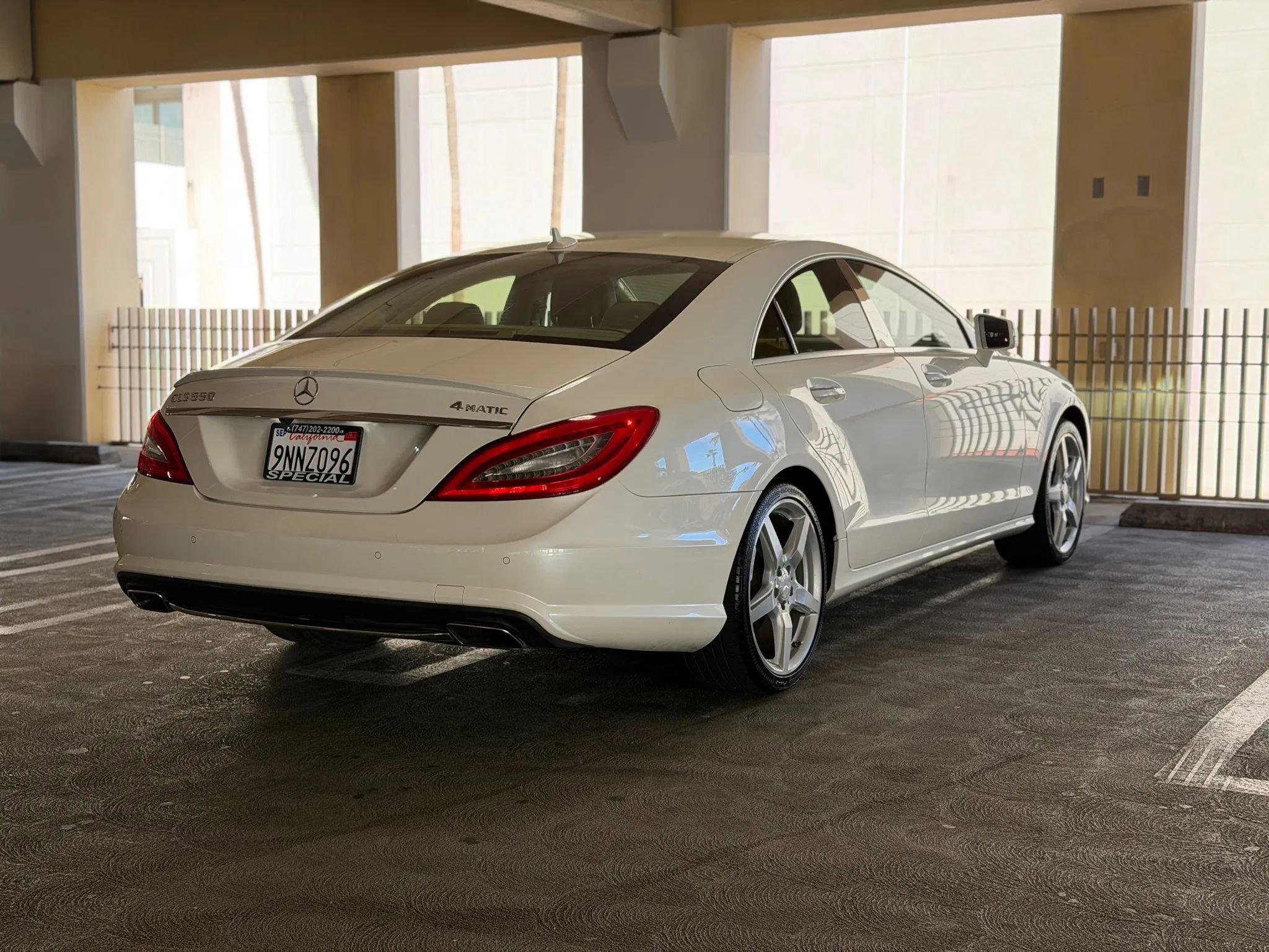 Used 2014 Mercedes-Benz CLS 550 4MATIC w/ Premium 1 Package image 5