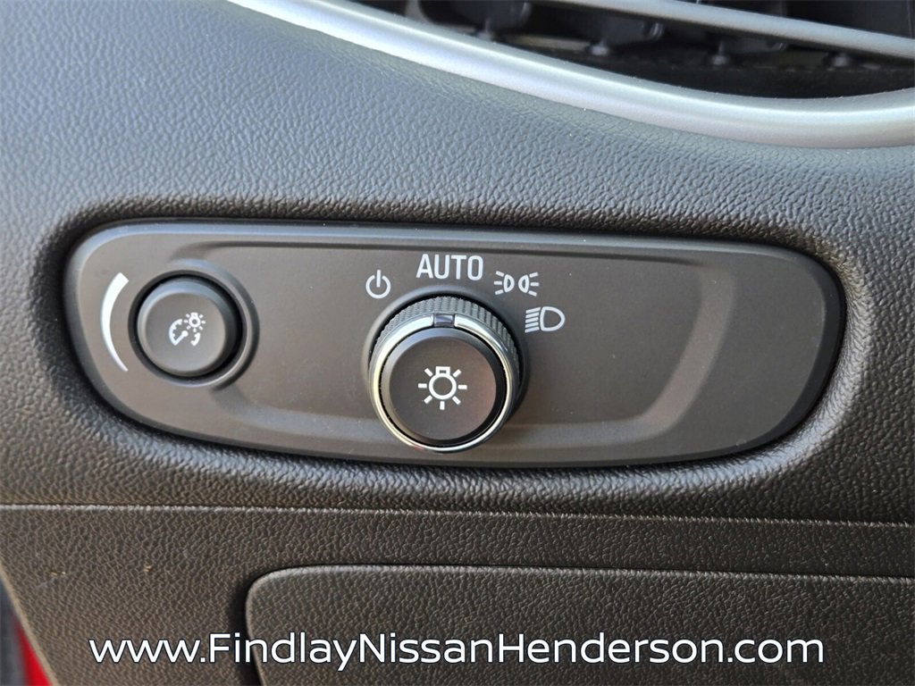 Used 2022 Chevrolet Malibu RS image 22