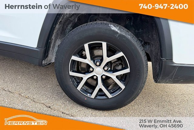 Used 2024 Jeep Grand Cherokee L Limited w/ Luxury Tech Group II image 24