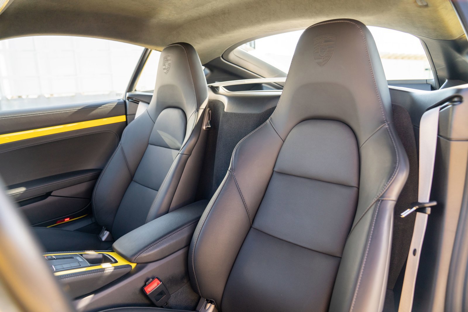 Certified 2025 Porsche 718 Cayman GTS image 5