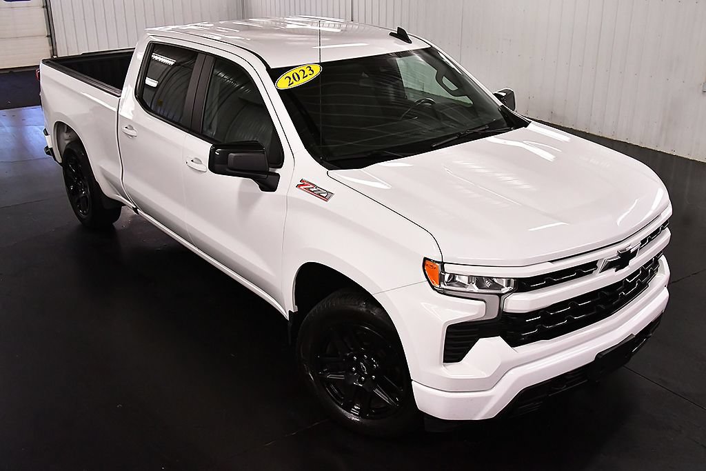 Used 2023 Chevrolet Silverado 1500 RST w/ Z71 Off-Road Package AWD/4WD image 14