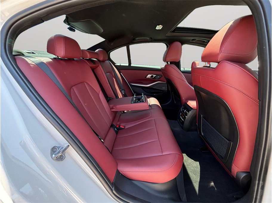 Used 2023 BMW 330i xDrive Sedan w/ M Sport Package image 46