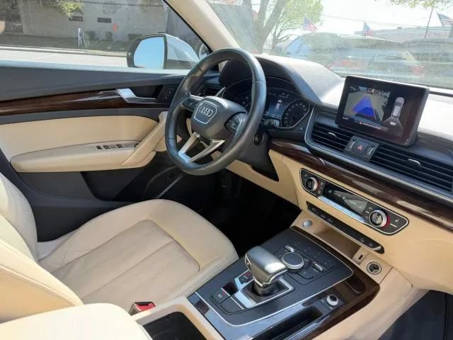 Used 2019 Audi Q5 2.0T Premium AWD/4WD image 34