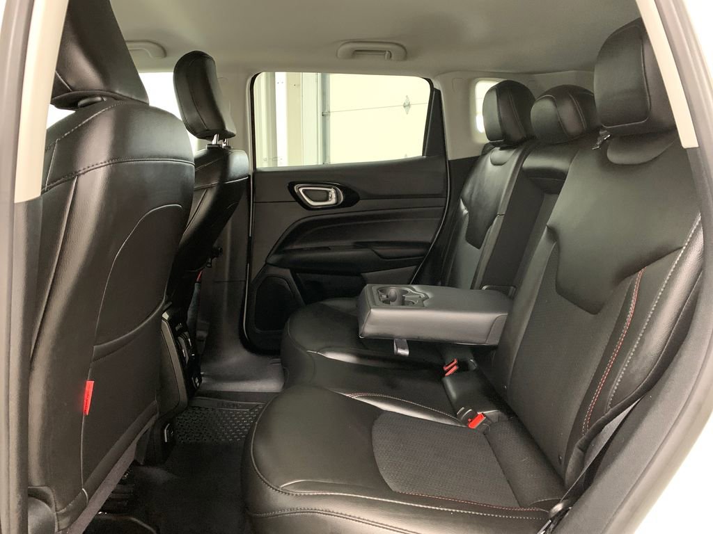 Used 2022 Jeep Compass Trailhawk image 16