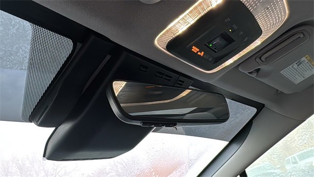 Used 2024 Toyota Prius XLE image 24