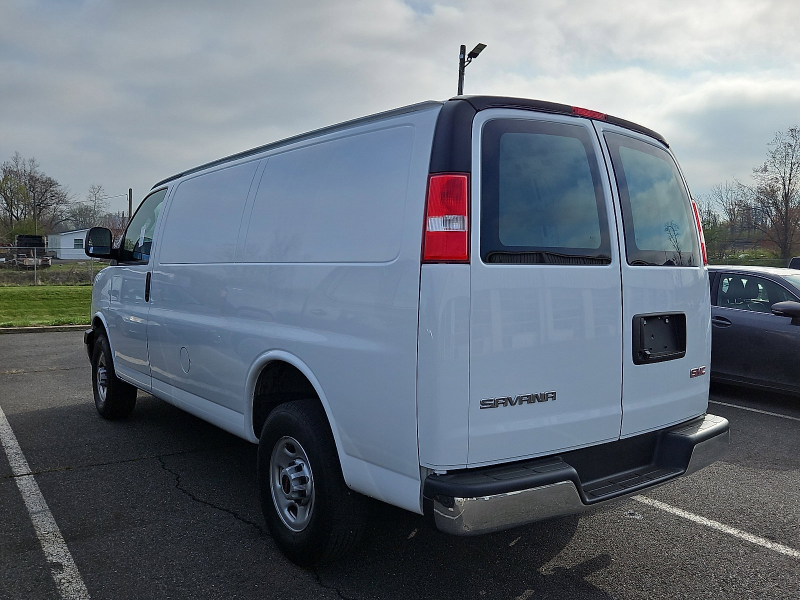 Certified 2024 GMC Savana 2500 w/ Driver Convenience Package image 5