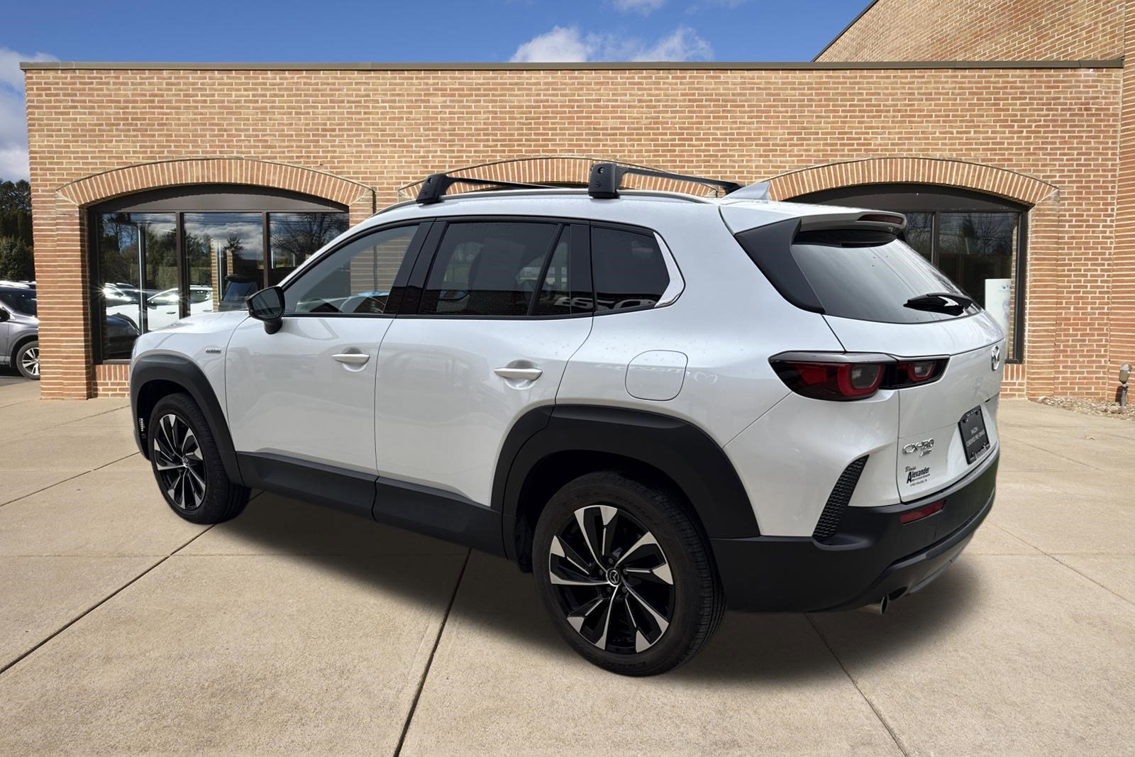 Certified 2025 MAZDA CX-50 2.5 Hybrid w/ Weather Package image 6