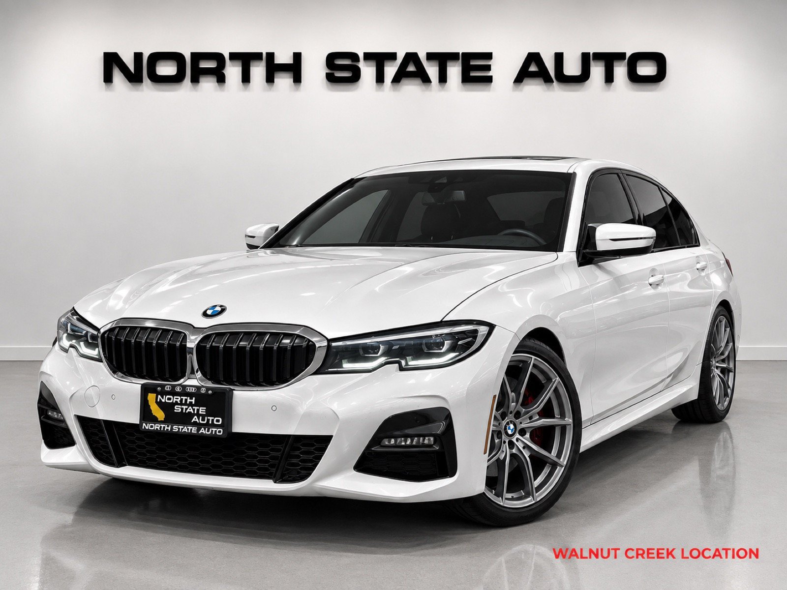Used 2020 BMW 330i Sedan w/ M Sport Package RWD image 1