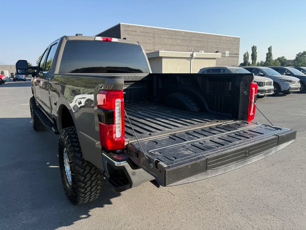 Used 2026 Ford F350 Lariat AWD/4WD image 13