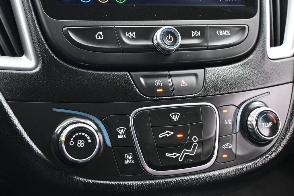 Used 2024 Chevrolet Malibu RS FWD image 19