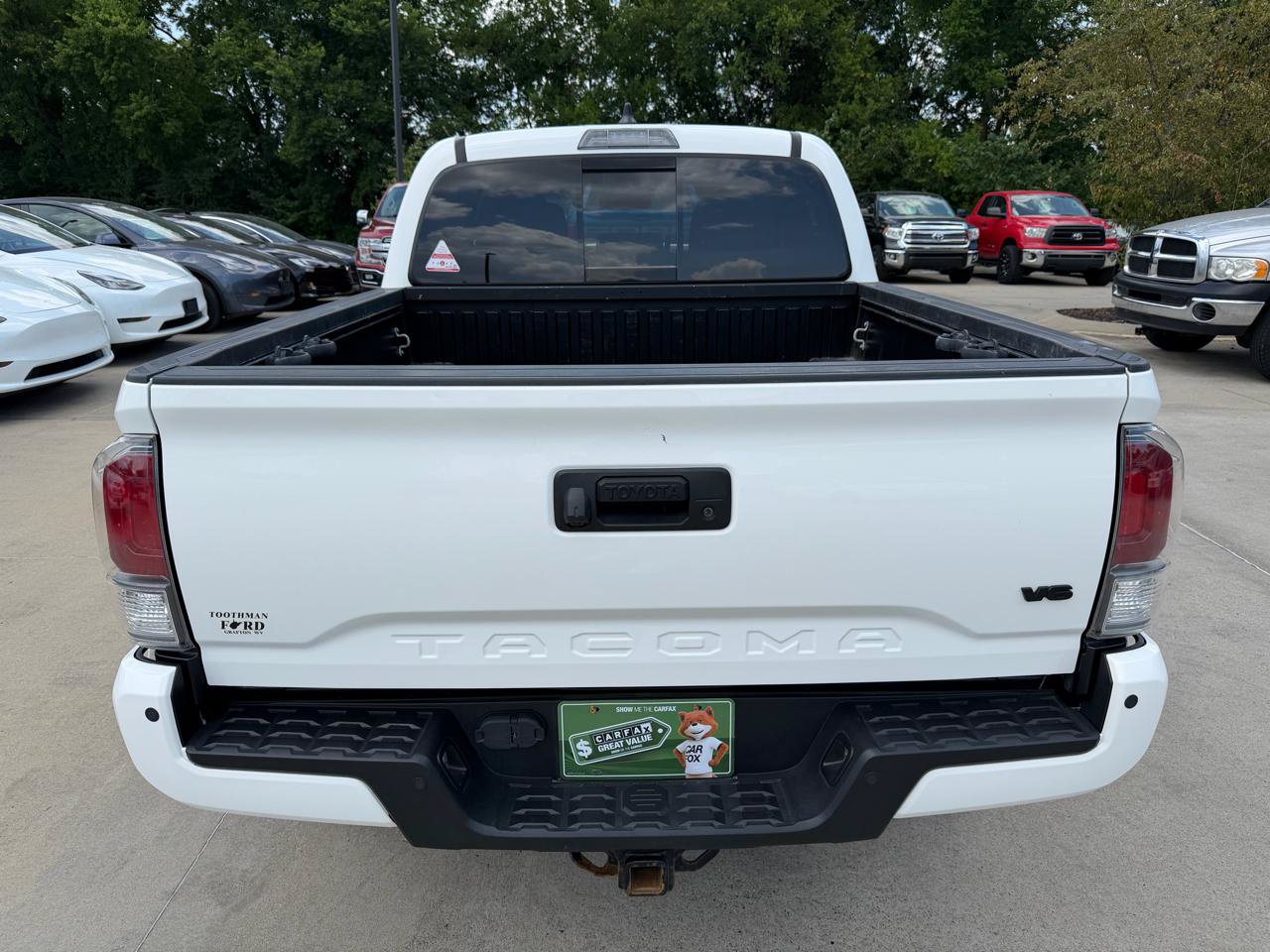 Used 2023 Toyota Tacoma TRD Sport w/ Technology Package AWD/4WD image 6