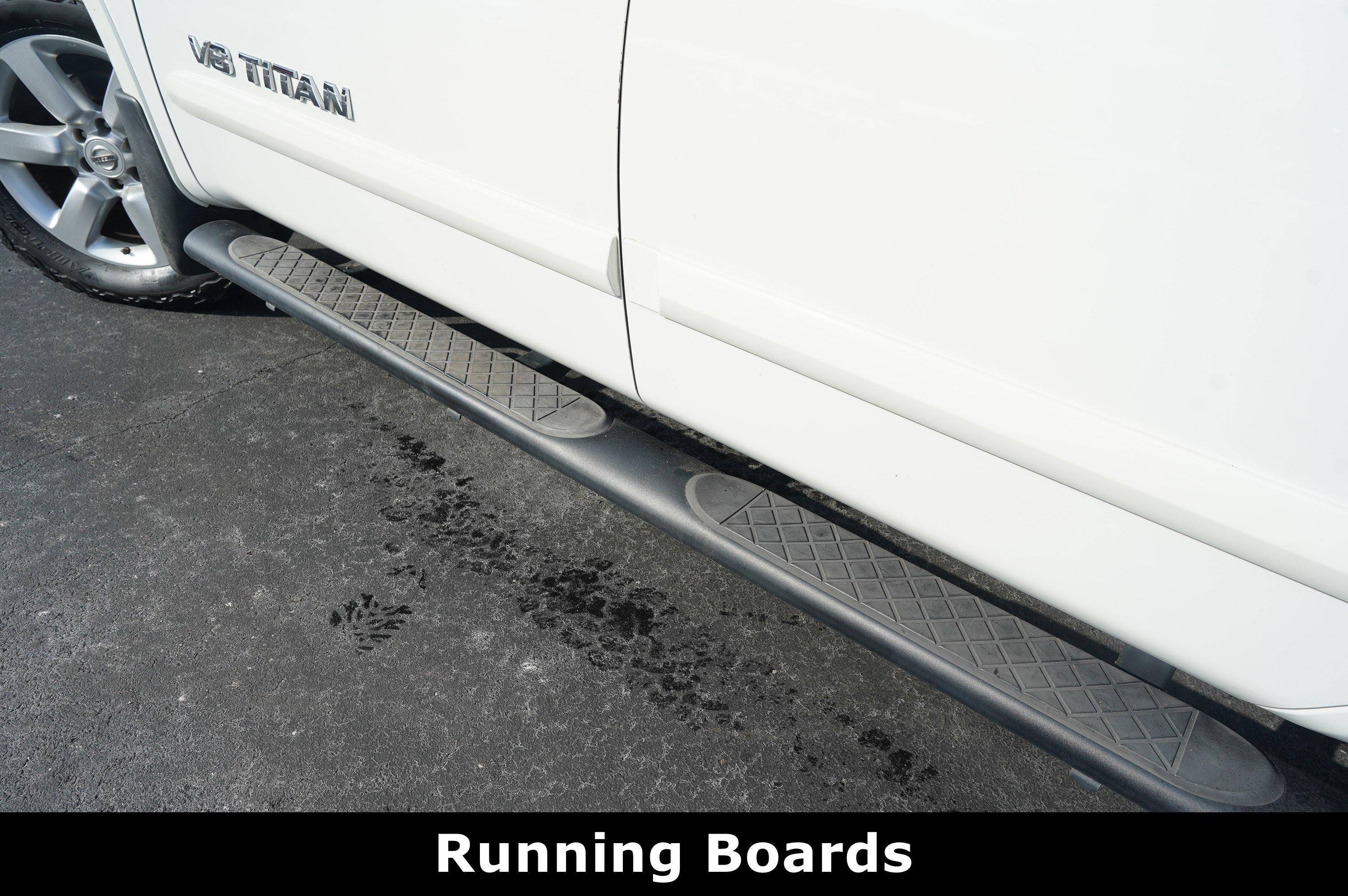 Used 2012 Nissan Titan SL image 21