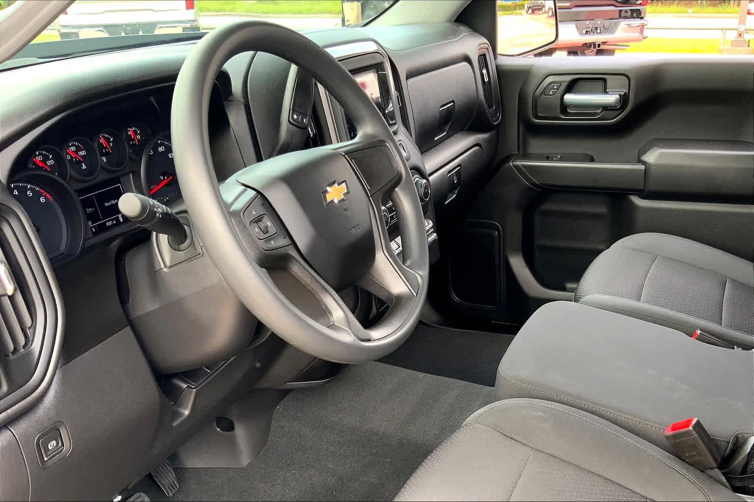 Certified 2021 Chevrolet Silverado 1500 Custom RWD image 17