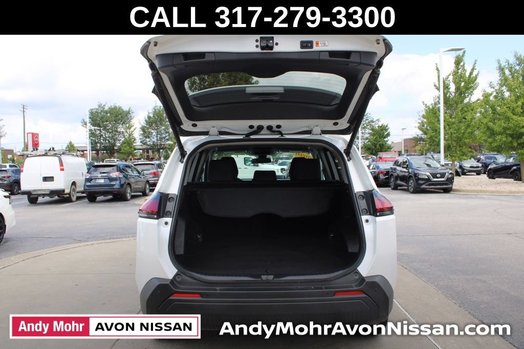 Used 2026 Toyota RAV4 XLE Premium AWD/4WD image 10