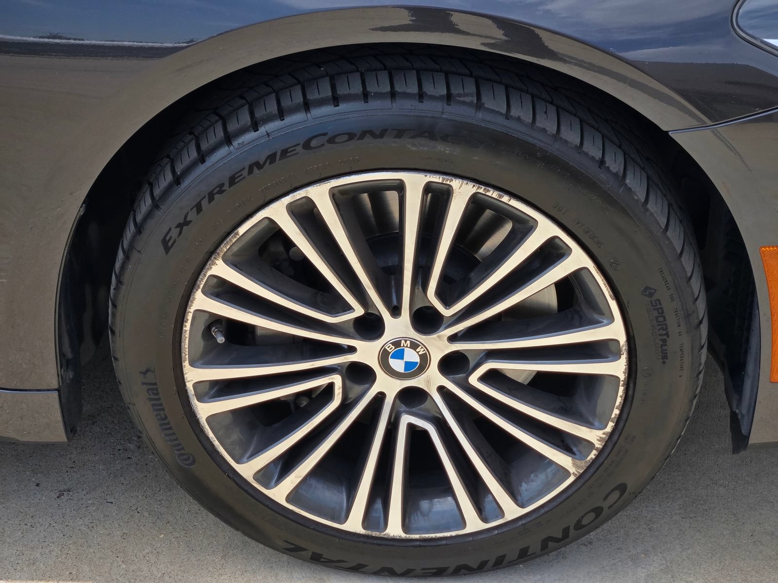 Used 2020 BMW 530i w/ Premium Package RWD image 7