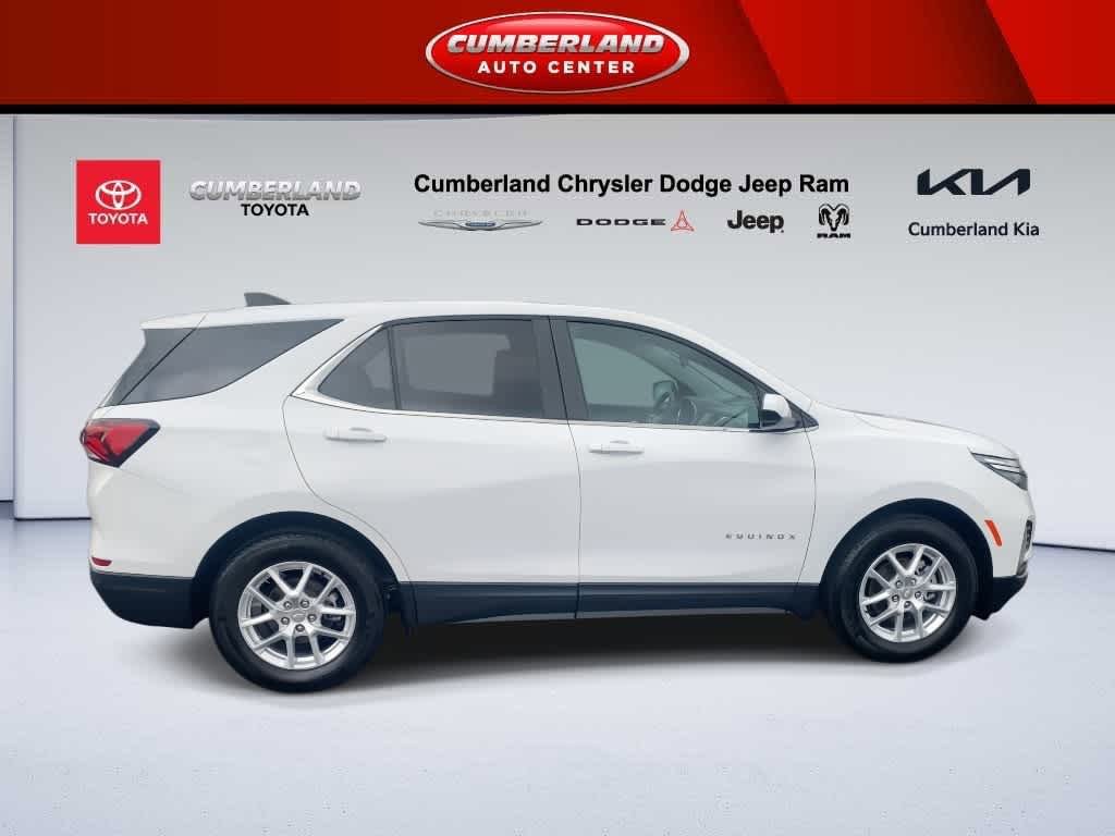 Used 2024 Chevrolet Equinox LT w/ LPO, Floor Liner Package image 9