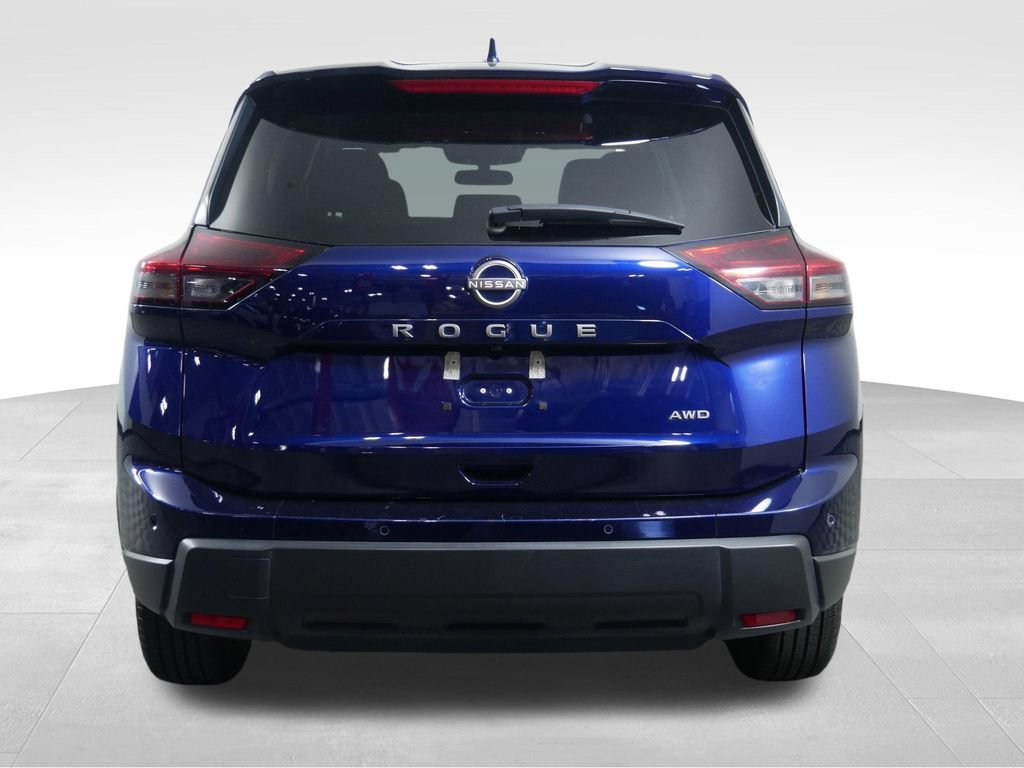 Used 2025 Nissan Rogue SV AWD/4WD image 9
