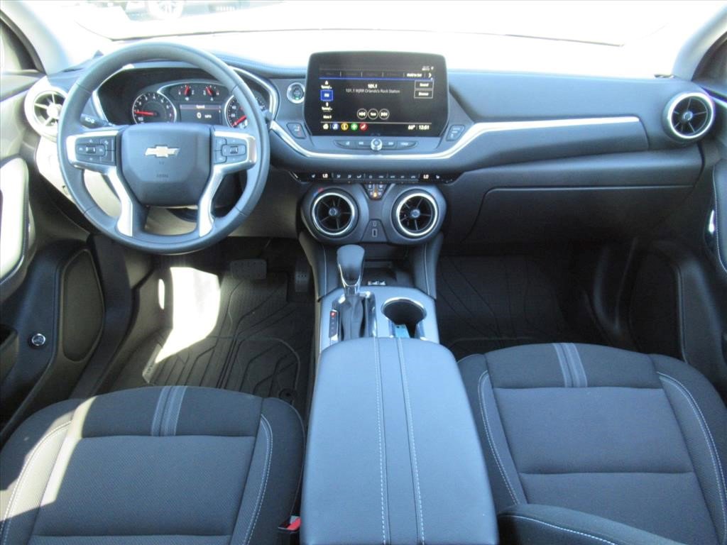 Certified 2024 Chevrolet Blazer LT w/ Convenience Package image 10