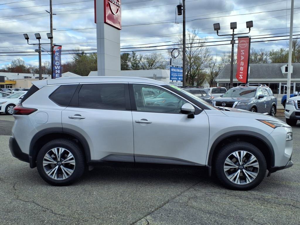 Used 2022 Nissan Rogue SV w/ SV Premium Package AWD/4WD image 4