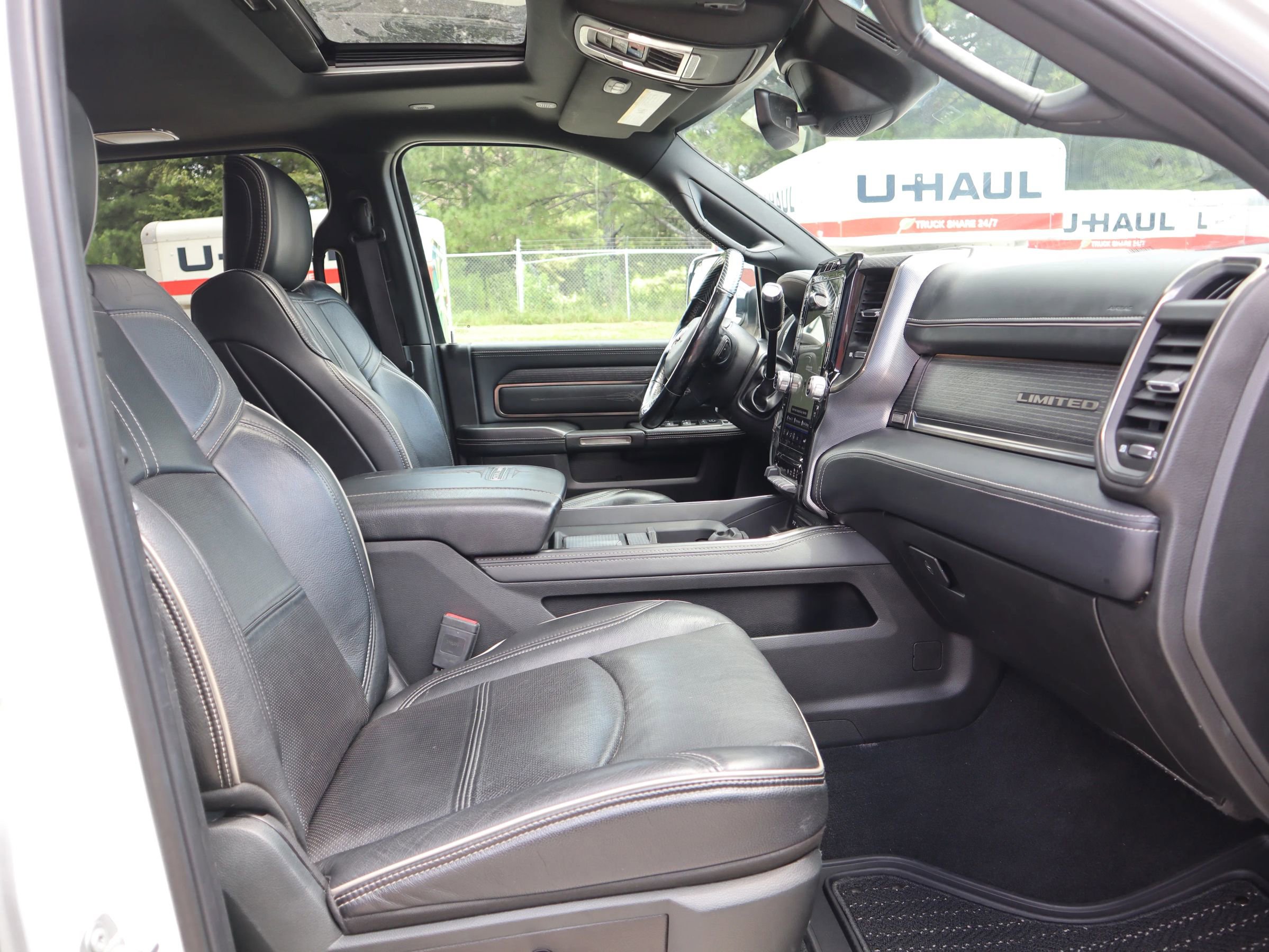 Used 2019 RAM 2500 Limited image 15