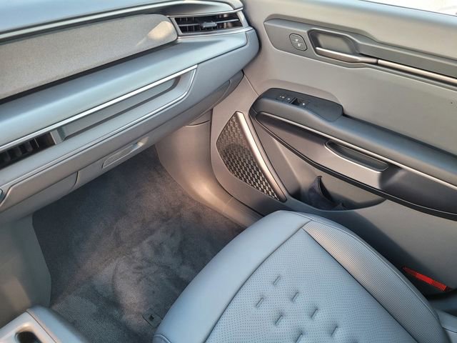 Used 2026 Kia EV9 Wind image 13