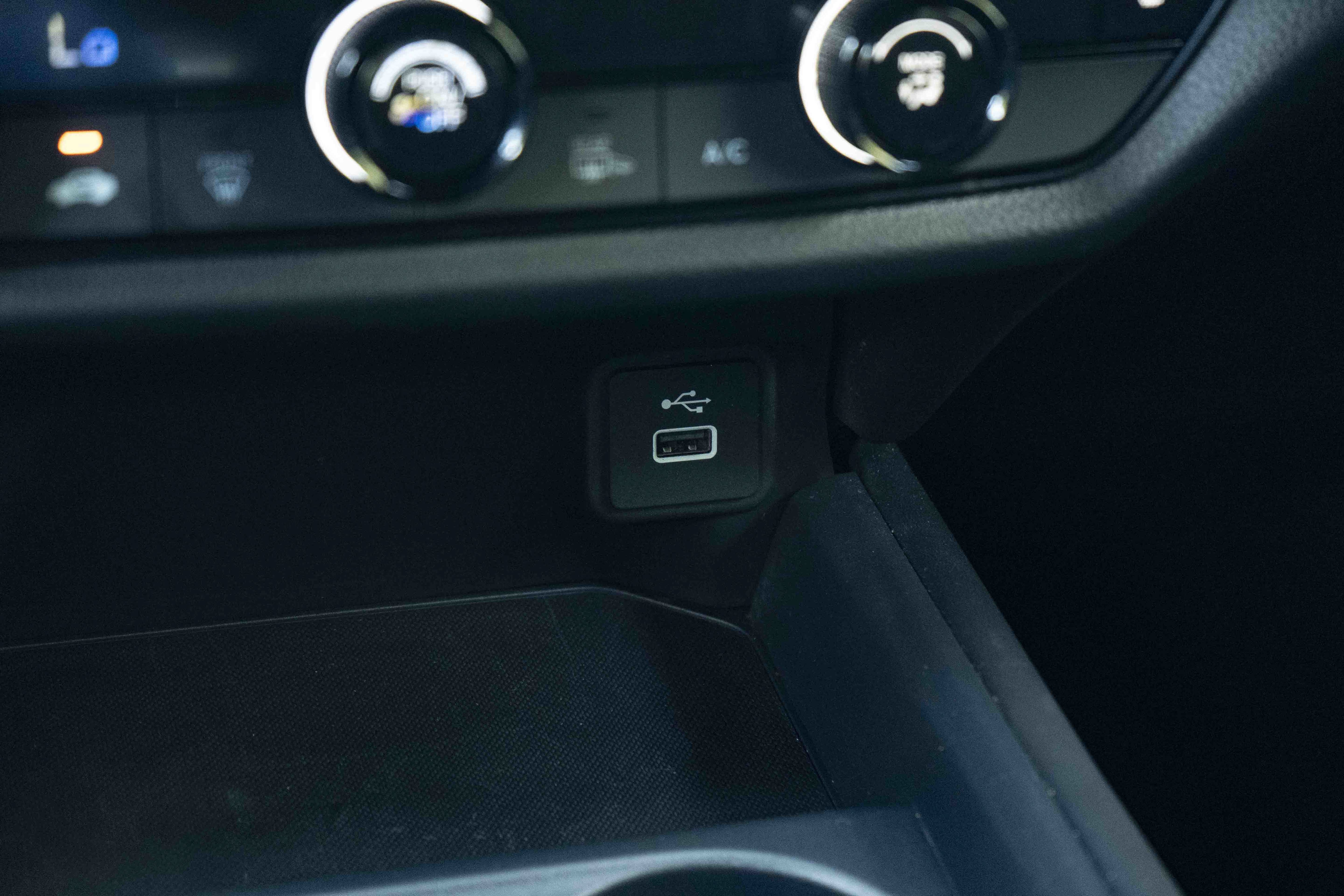 Certified 2025 Honda HR-V Sport image 35