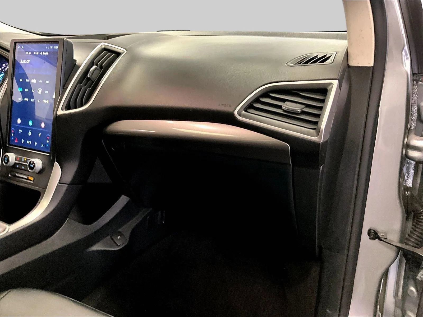 Certified 2023 Ford Edge SEL w/ Convenience Package image 15