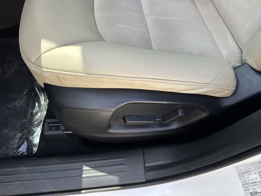 Used 2019 MAZDA CX-5 Touring image 41
