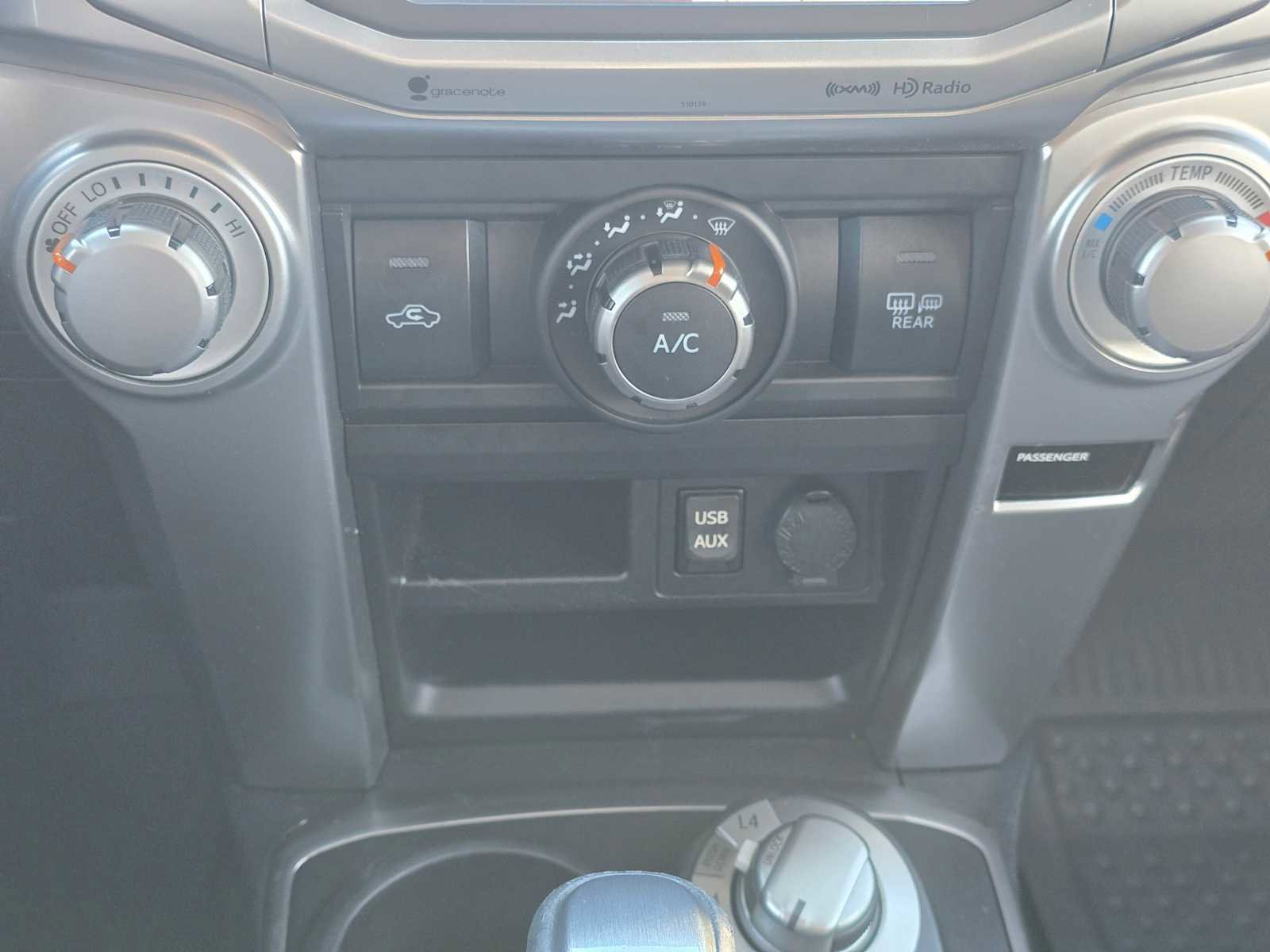 Used 2018 Toyota 4Runner SR5 Premium image 32