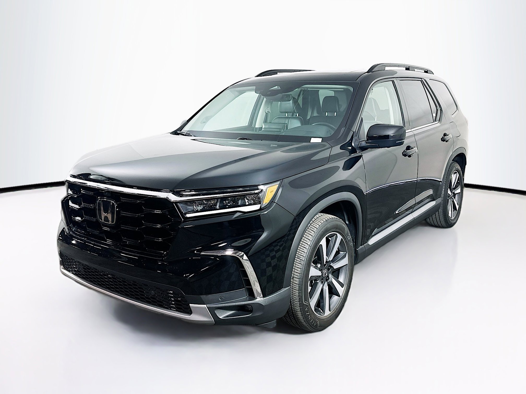 Used 2023 Honda Pilot Elite image 3