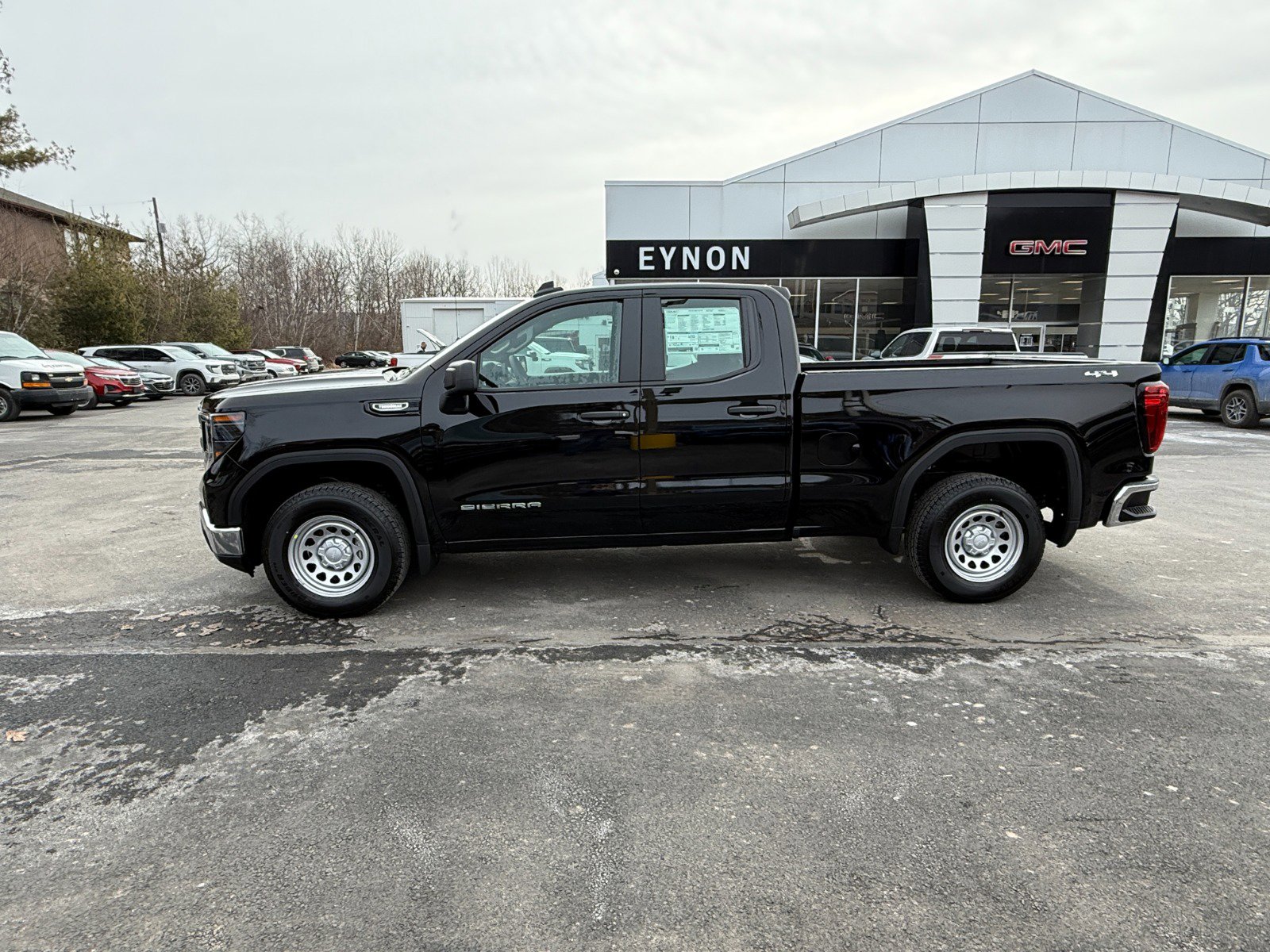 New 2026 GMC Sierra 1500 Pro image 2