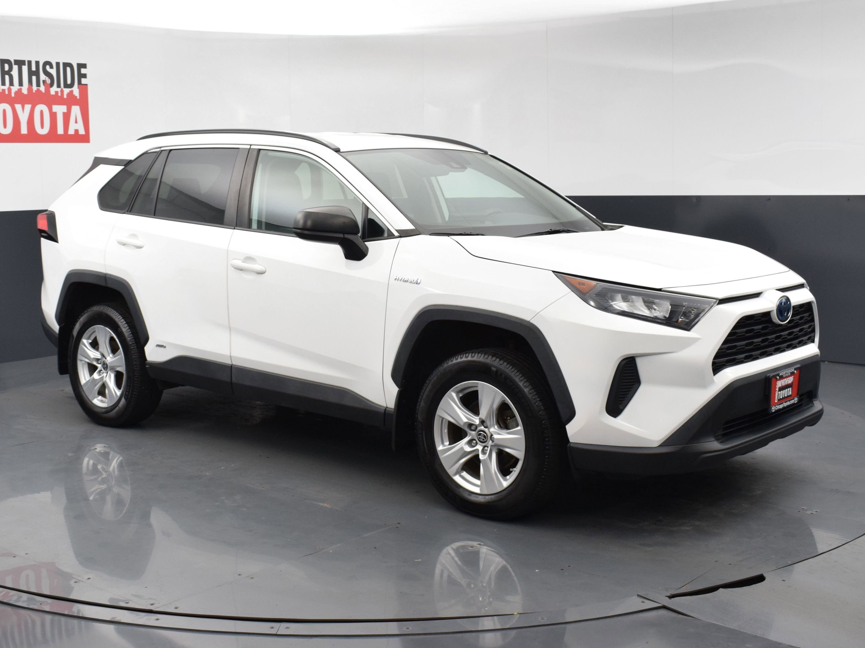 Used 2021 Toyota RAV4 LE AWD/4WD image 6