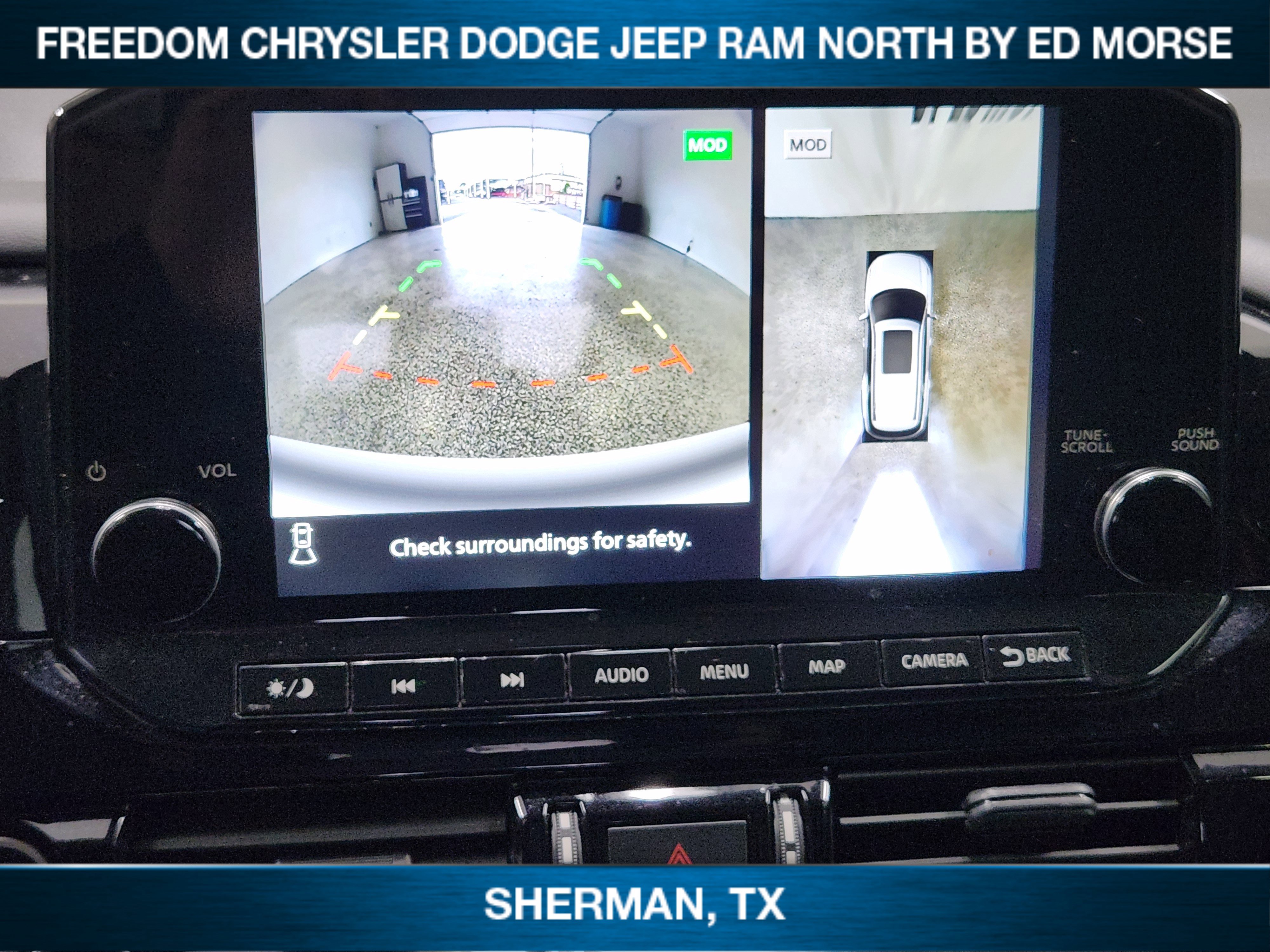 Used 2023 Nissan Pathfinder SL w/ Black Appearance Package FWD image 13