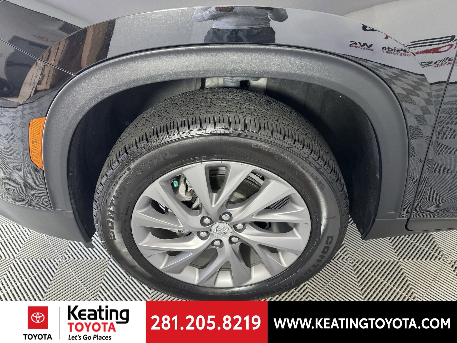 Used 2025 Buick Enclave Preferred w/ Power Package FWD image 29